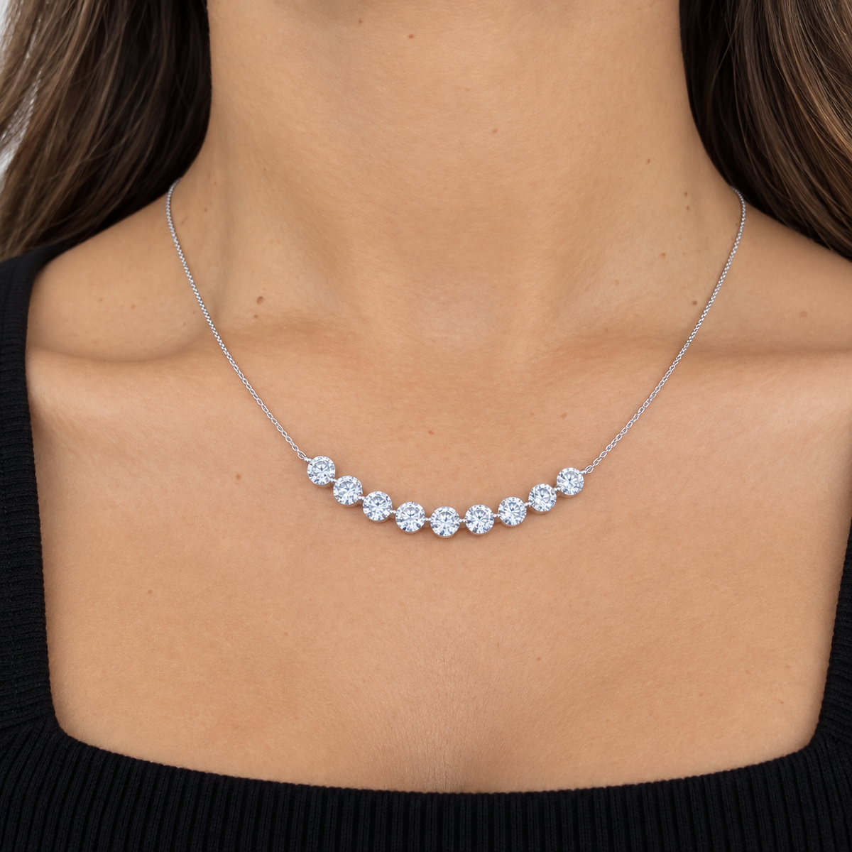 18K White Gold 2.32ctw Natural Diamond Curved Bar Necklace (0.26ct Each)