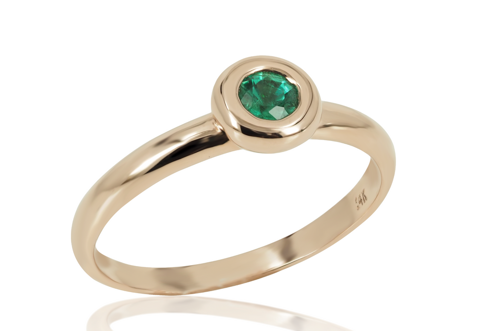 0.20cts Bezel-Set Solitaire Emerald Ring - 14K Rose Gold