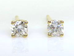 Diamond Stud Earrings - 14K Yellow Gold - 0.20cts T.W