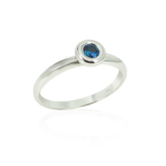 0.26 cts Bezel-Set Solitaire Sapphire Ring - 14K White Gold