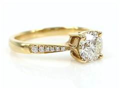Solitaire Diamond Engagement Ring with accent Diamond Pave - 078cts T.W
